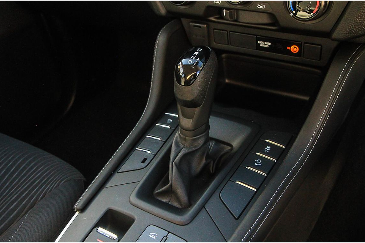 2025 Isuzu MU-X LS-M