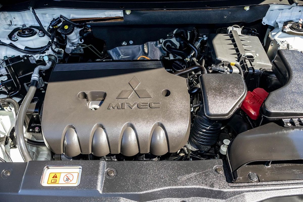 2021 Mitsubishi Outlander ES ZL