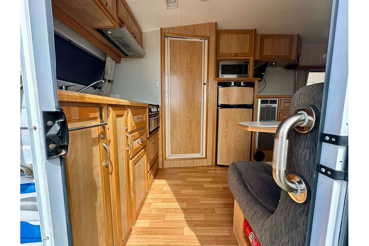 2012 Goldstream Australis Series