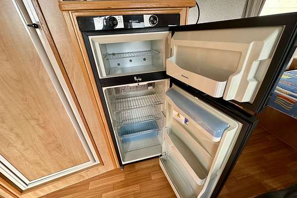 2012 Goldstream Australis Series