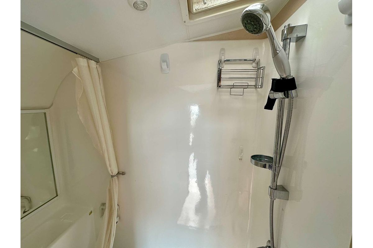 2012 Goldstream Australis Series