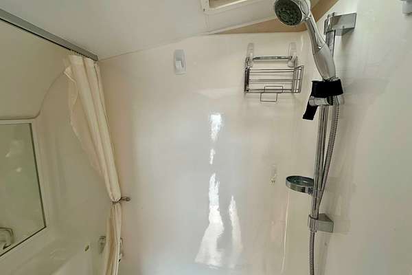 2012 Goldstream Australis Series