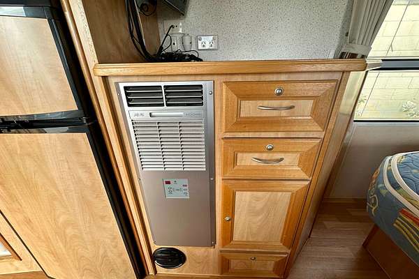 2012 Goldstream Australis Series