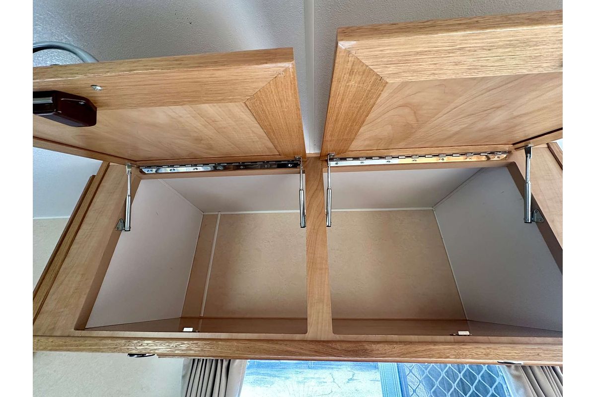 2012 Goldstream Australis Series