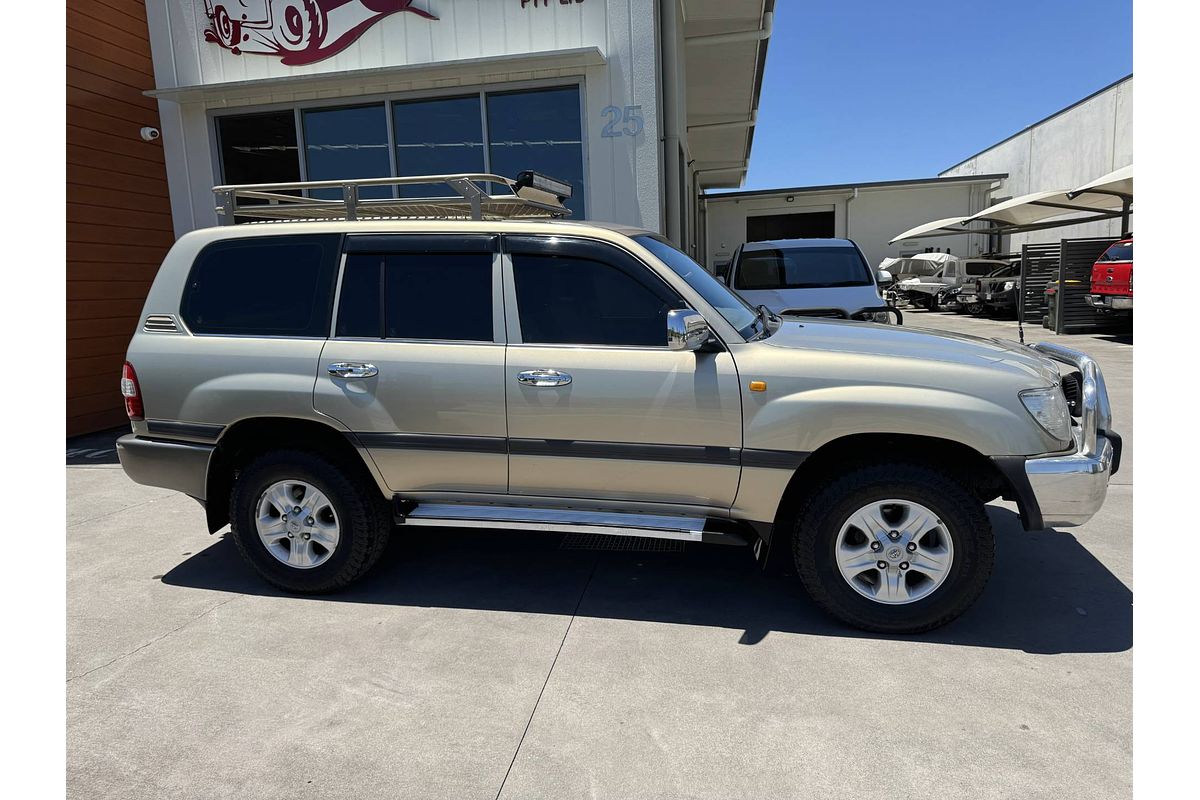 2006 Toyota Landcruiser GXL UZJ100R