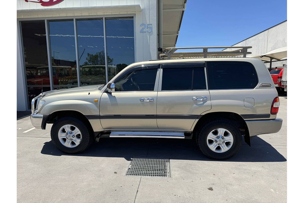 2006 Toyota Landcruiser GXL UZJ100R