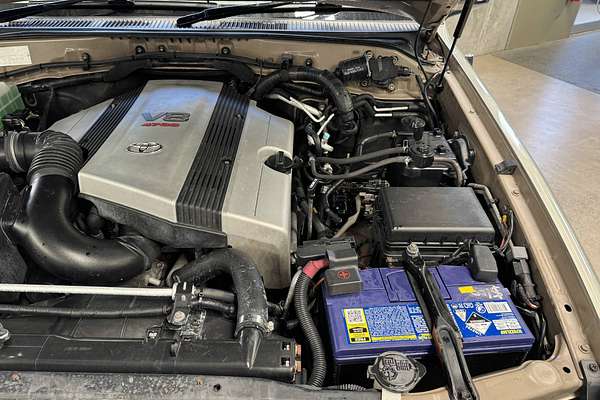2006 Toyota Landcruiser GXL UZJ100R