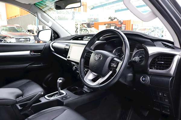 2020 Toyota Hilux SR5 GUN126R 4X4