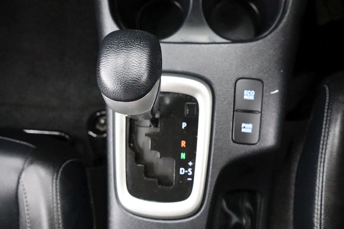 2020 Toyota Hilux SR5 GUN126R 4X4