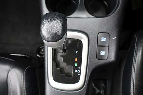 2020 Toyota Hilux SR5 GUN126R 4X4