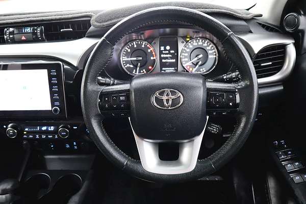 2020 Toyota Hilux SR5 GUN126R 4X4