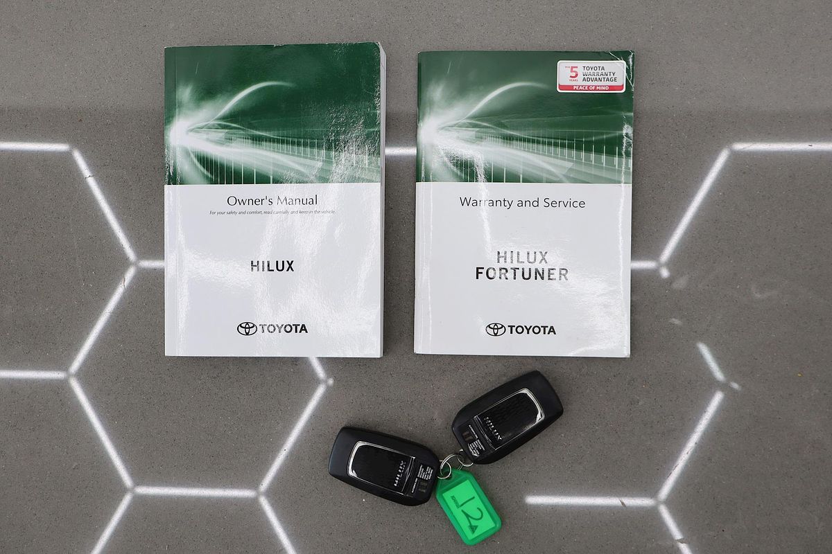 2020 Toyota Hilux SR5 GUN126R 4X4