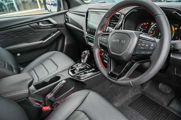 2025 Isuzu D-MAX X-TERRAIN 4X4