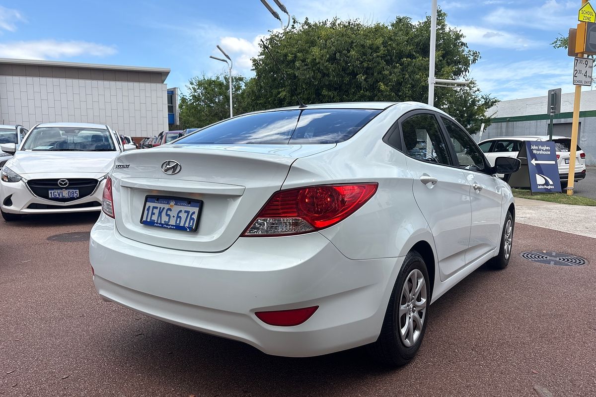 2014 Hyundai Accent Active RB2