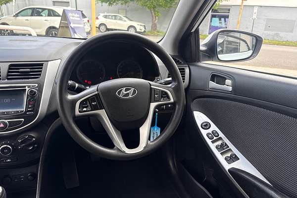 2014 Hyundai Accent Active RB2