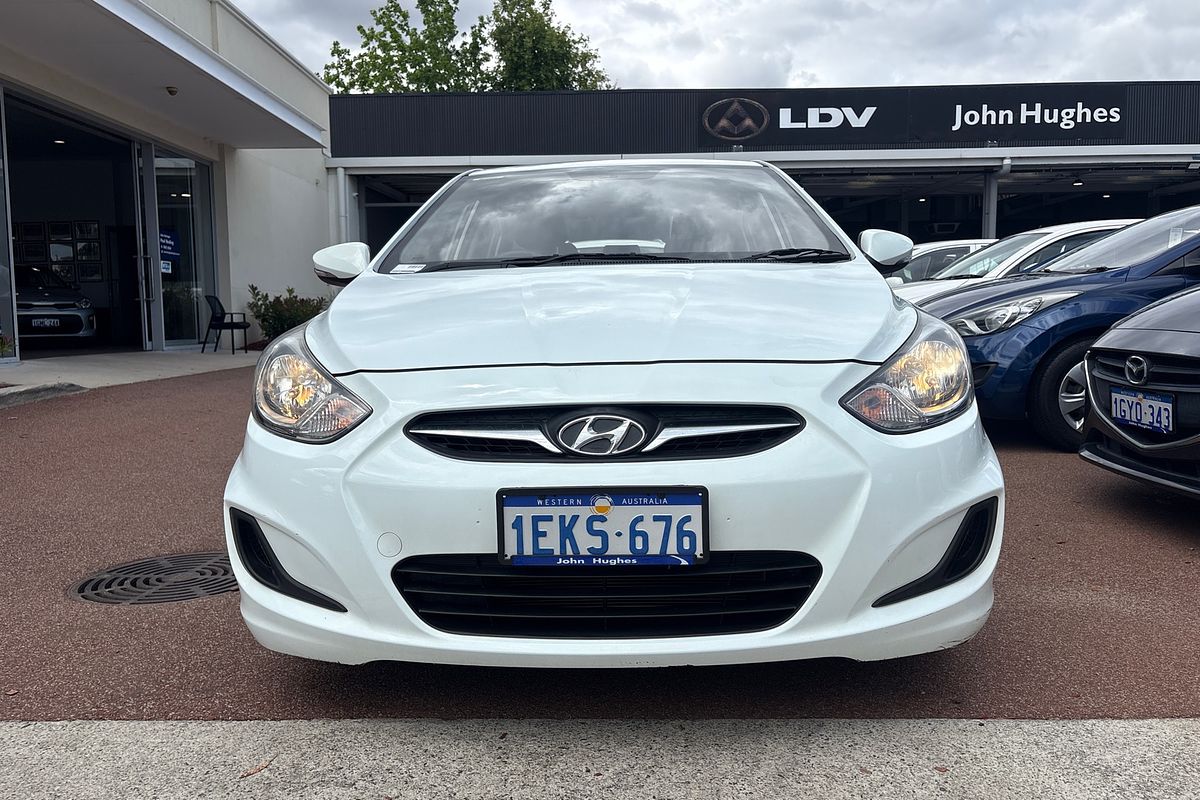2014 Hyundai Accent Active RB2