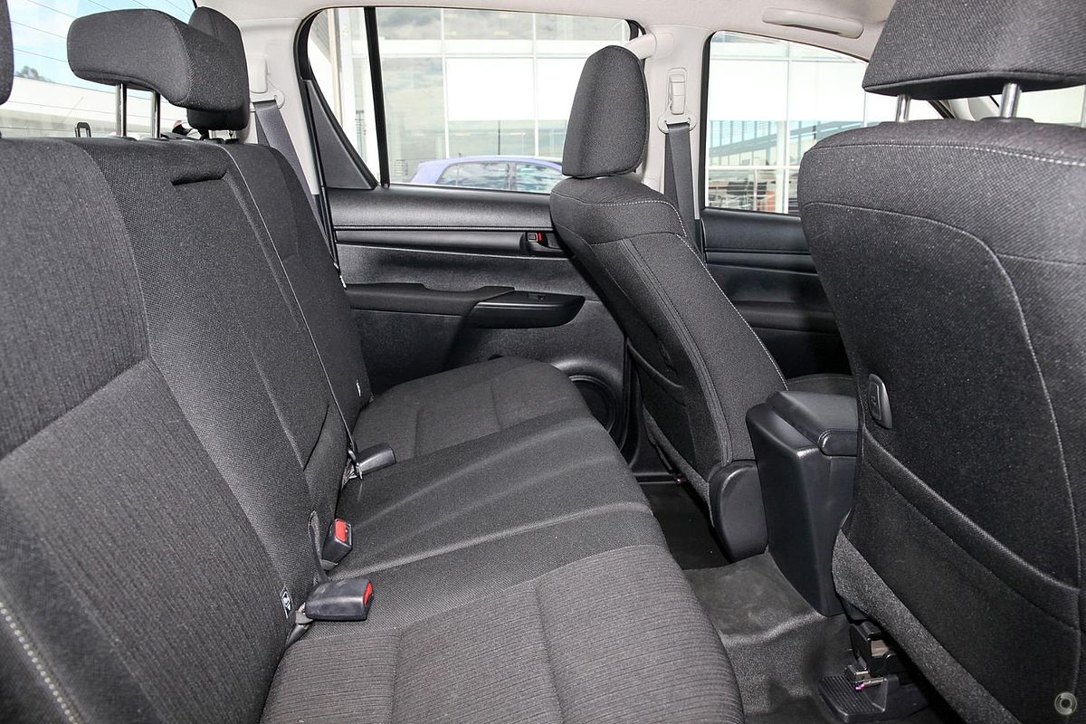 2019 Toyota Hilux SR GUN126R 4X4