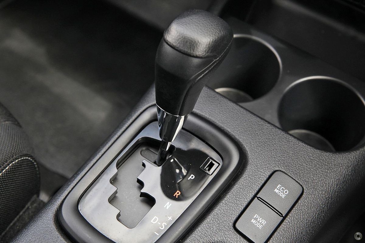 2019 Toyota Hilux SR GUN126R 4X4