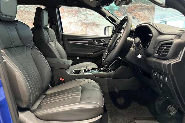 2025 Isuzu MU-X LS-T