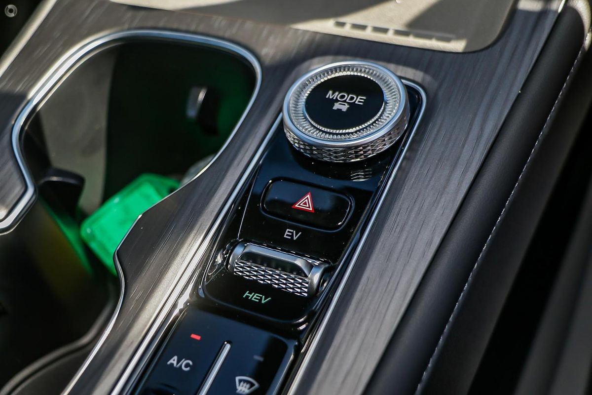 2025 Chery Tiggo 8 Super Hybrid Urban T31