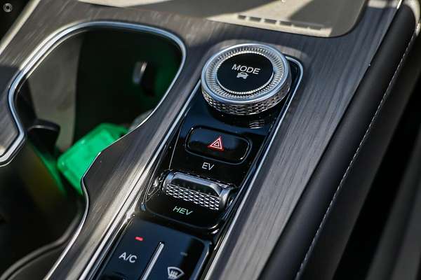 2025 Chery Tiggo 8 Super Hybrid Urban T31