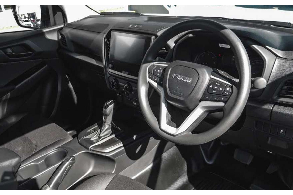 2025 Isuzu D-MAX SX High Ride Rear Wheel Drive