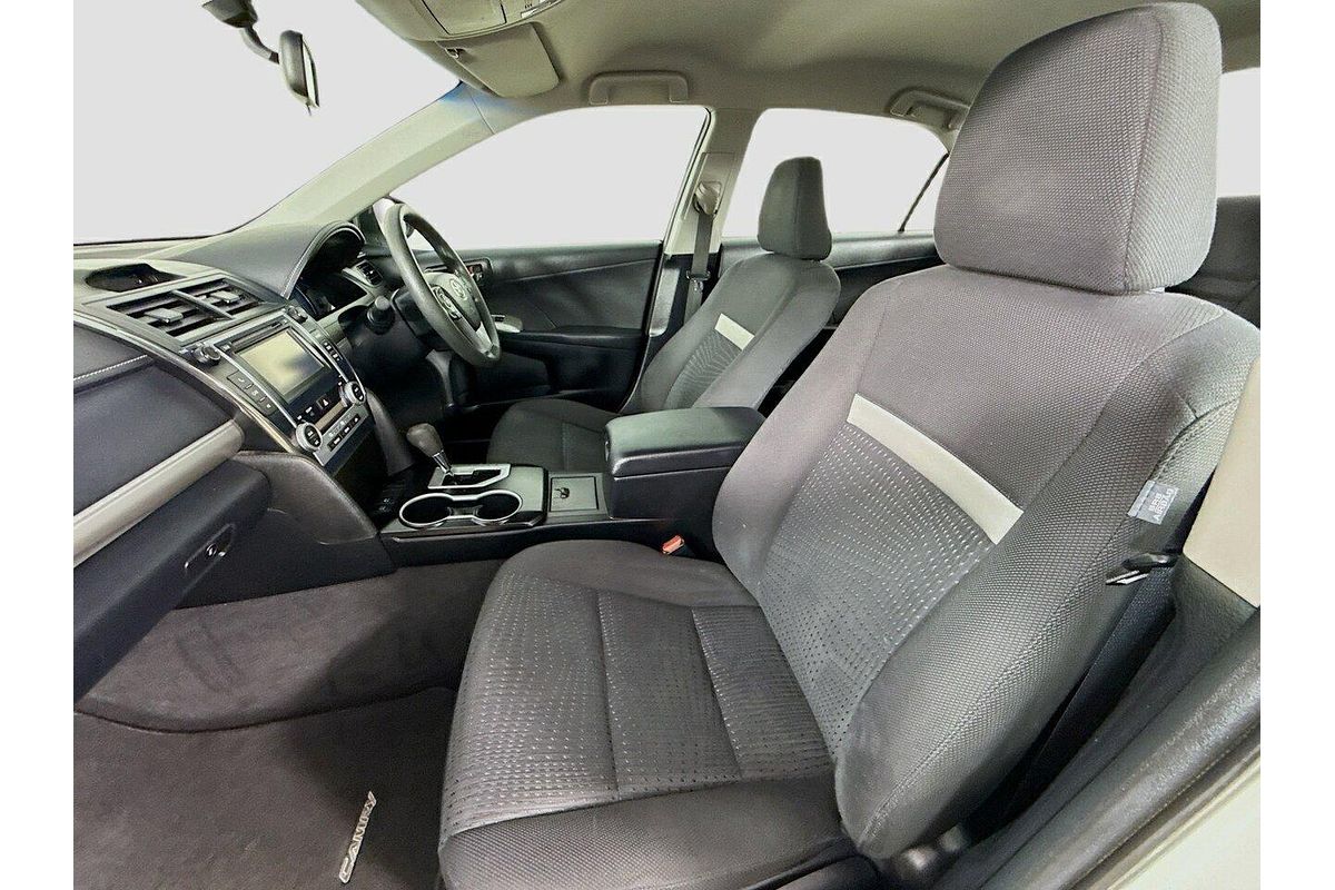 2014 Toyota Camry Hybrid H AVV50R