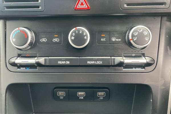 2022 Kia Carnival S KA4