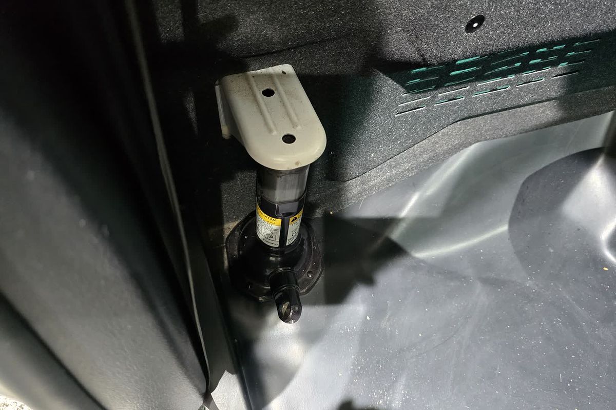 2022 Toyota Hilux Workmate TGN121R Rear Wheel Drive