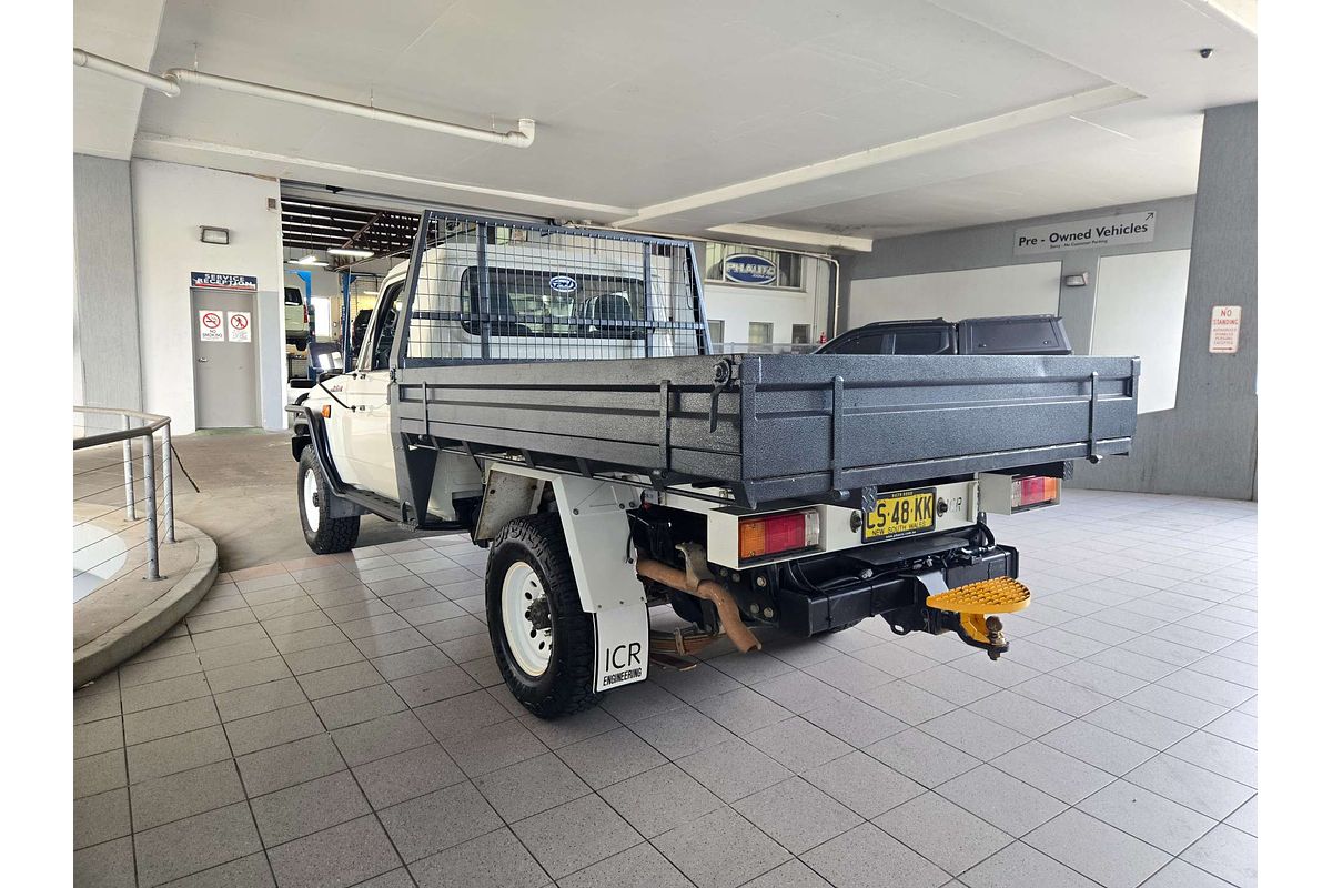 LANDCRUISER VDJ79R MY18 WORKMATE (4x4) 4.5L DTV8 DIESEL TURBO F/INJ 5 SP MANUAL C/CHAS