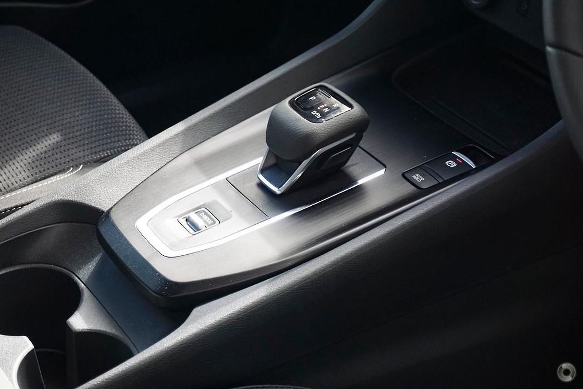 2025 Nissan QASHQAI ST-L J12