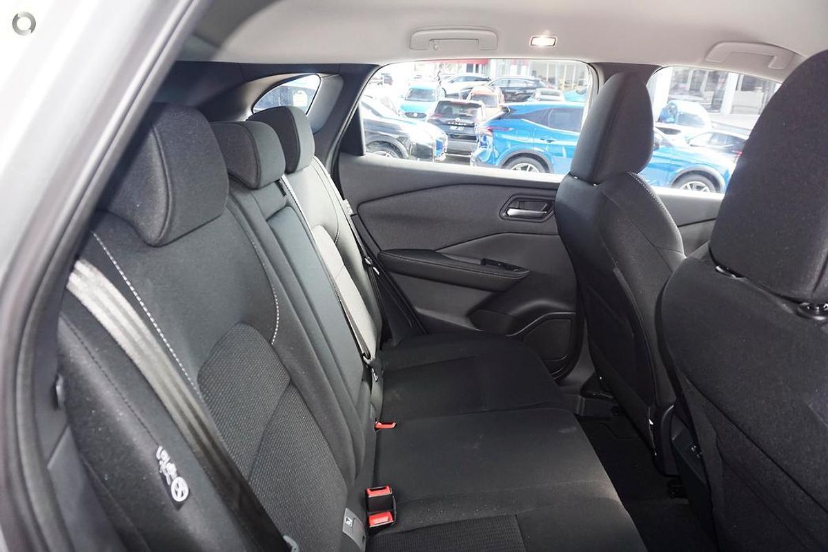 2025 Nissan QASHQAI ST-L J12