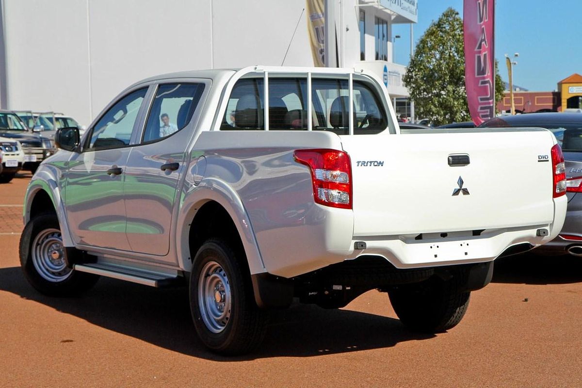 2015 Mitsubishi Triton GLX MQ Rear Wheel Drive