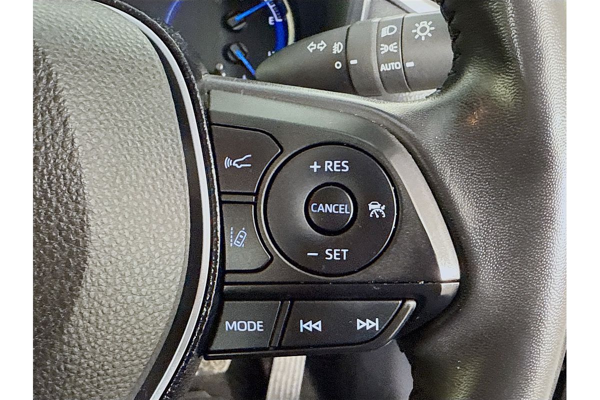 2020 Toyota RAV4 Cruiser AXAH54R