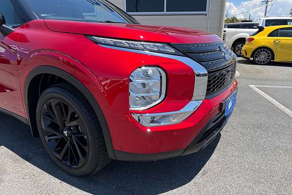 2024 Mitsubishi Outlander Black Edition ZM