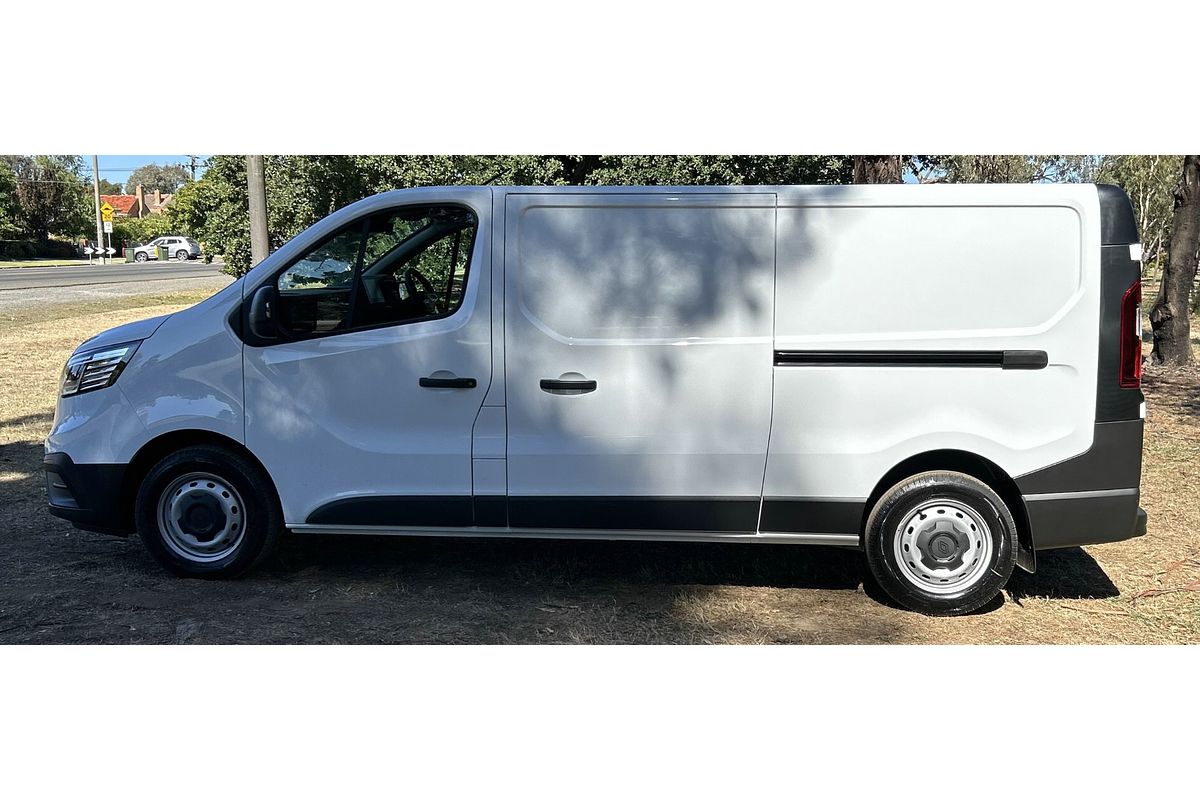 2025 Renault Trafic Pro X82 LWB Low Roof