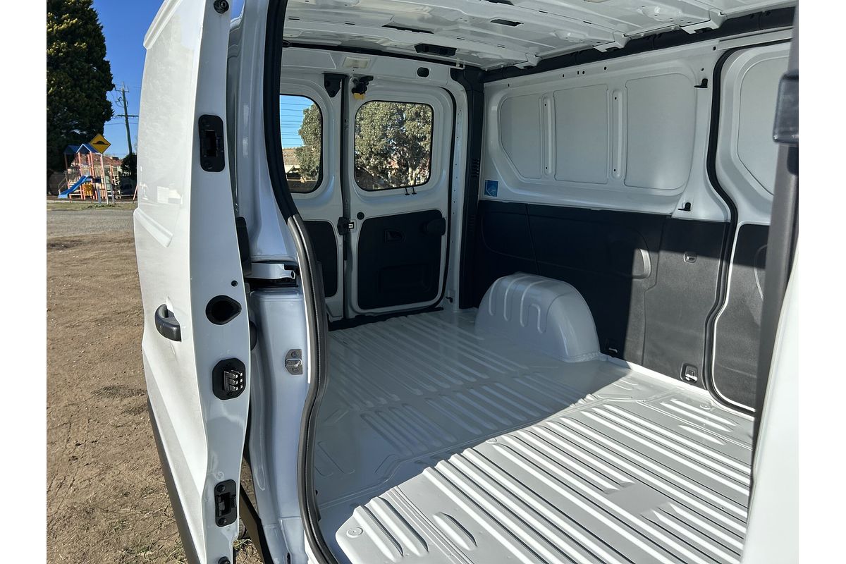 2025 Renault Trafic Premium X82 LWB Low Roof