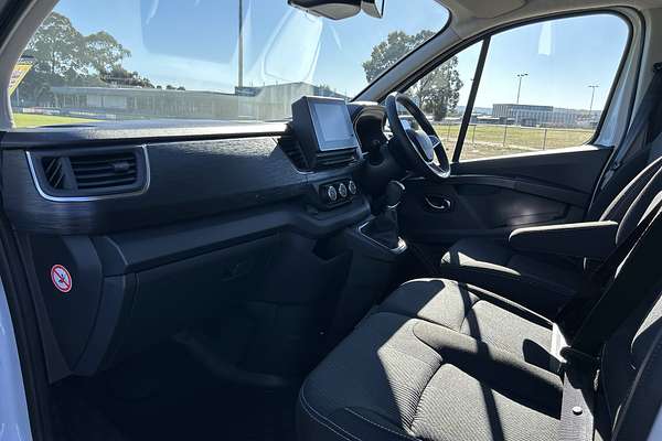 2025 Renault Trafic Premium X82 LWB Low Roof