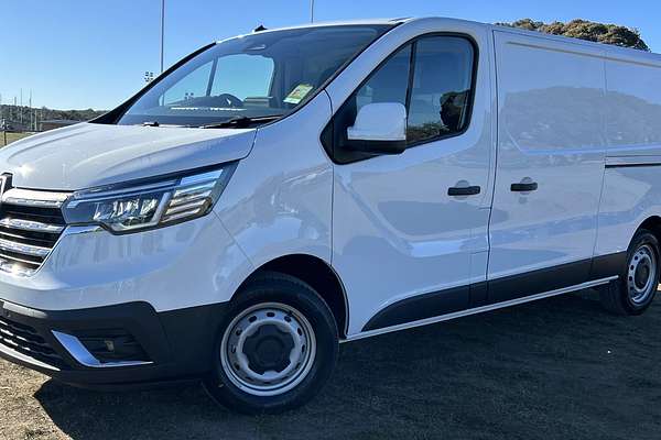 2025 Renault Trafic Premium X82 LWB Low Roof