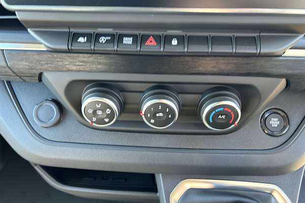 2025 Renault Trafic Premium X82 LWB Low Roof