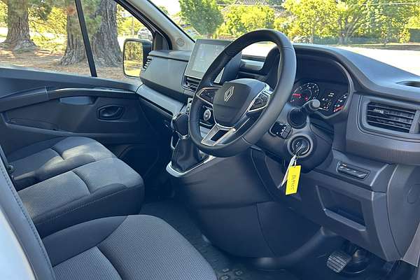2025 Renault Trafic Pro X82 LWB Low Roof