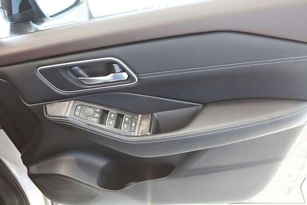 2025 Nissan X-TRAIL Ti e-POWER T33