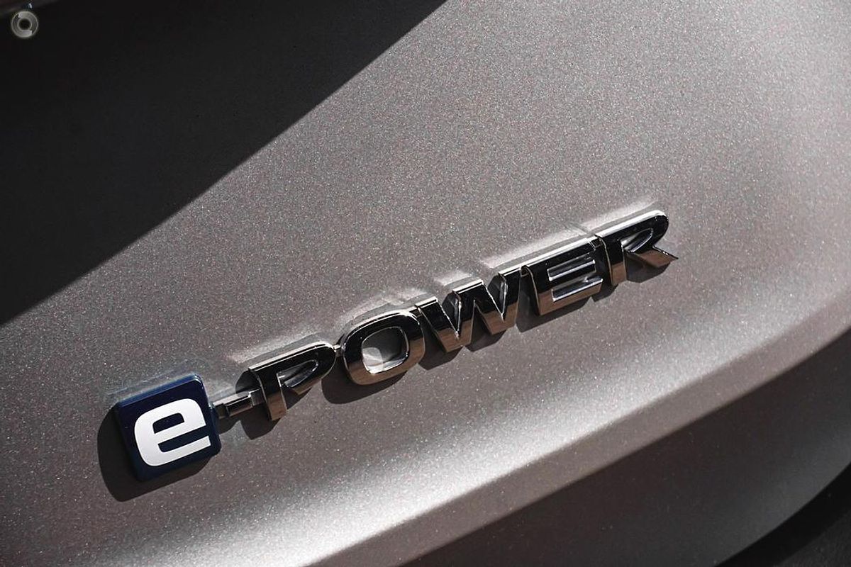 2025 Nissan X-TRAIL ST-L e-POWER T33