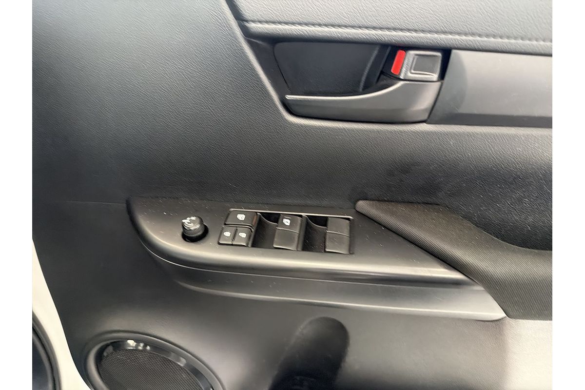 2019 Toyota Hilux SR GUN126R 4X4