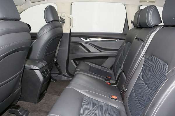 2023 LDV D90 Executive SV9A