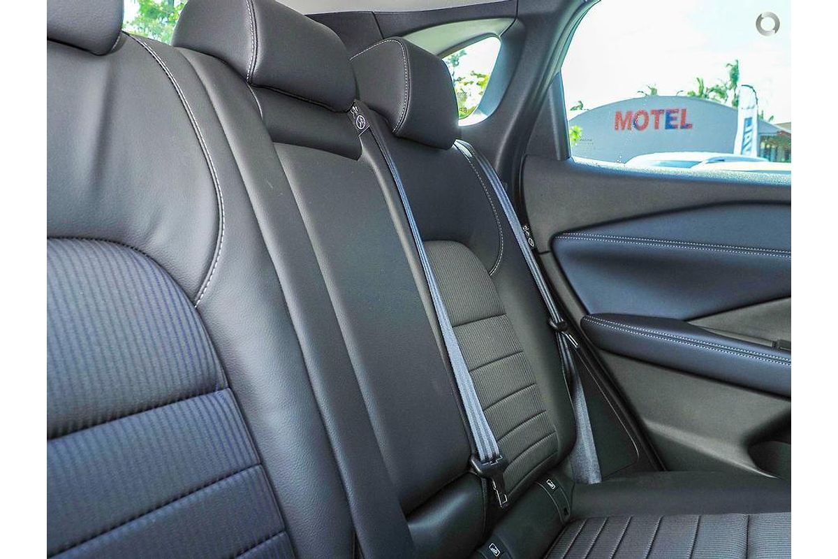 2025 Nissan QASHQAI ST-L J12