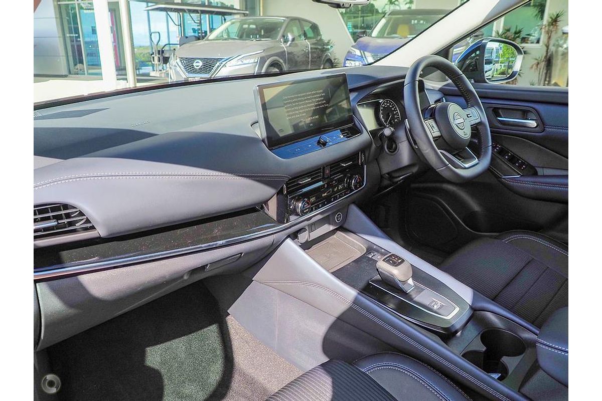 2025 Nissan QASHQAI ST-L J12