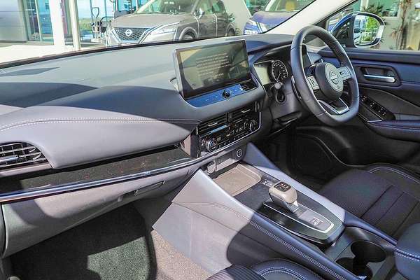 2025 Nissan QASHQAI ST-L J12