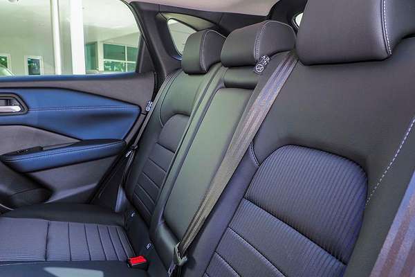 2025 Nissan QASHQAI ST-L J12