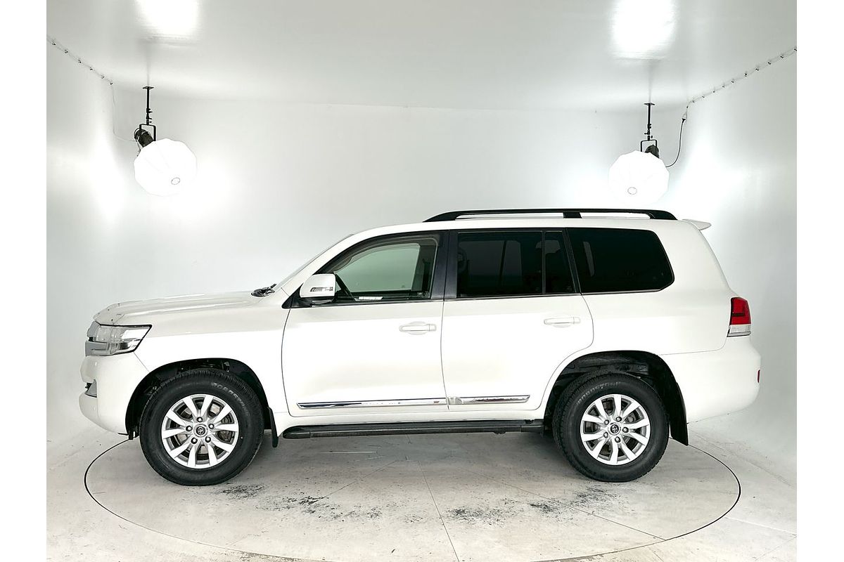 2019 Toyota Landcruiser Sahara VDJ200R
